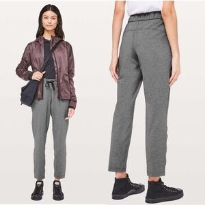 Lululemon On The Fly Pant 27" Heathered Black Woman’s Size 4